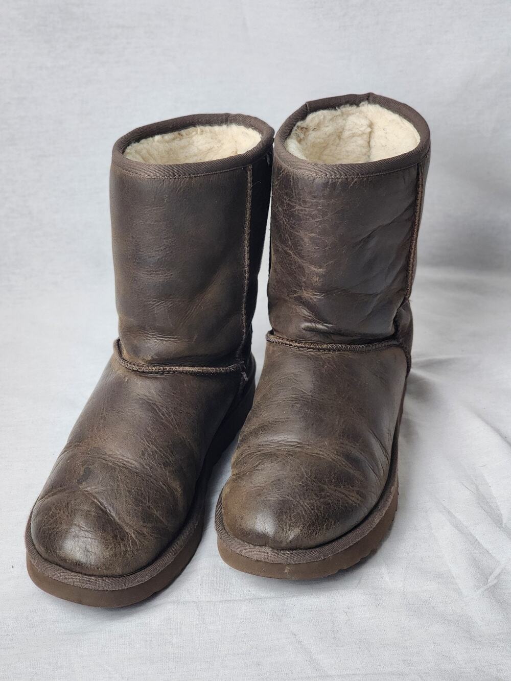 UGG Women's Size 9 All Leather Chocolate Brown Boots S/N 1016559
